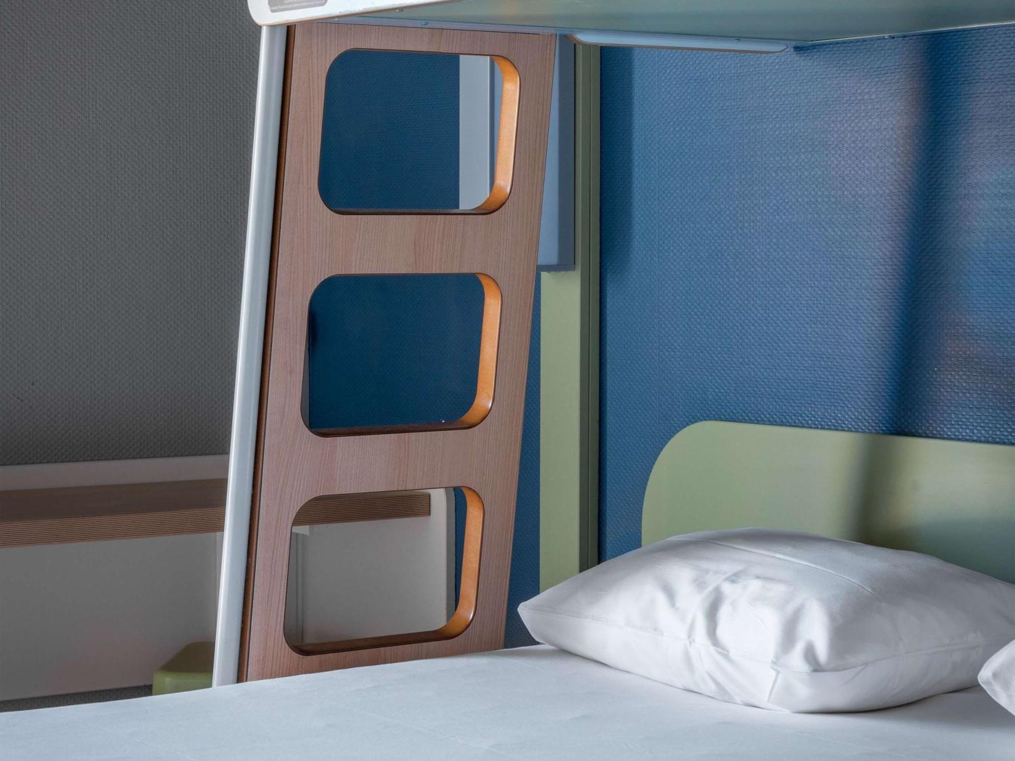 Ibis Budget Caen Herouville Экстерьер фото