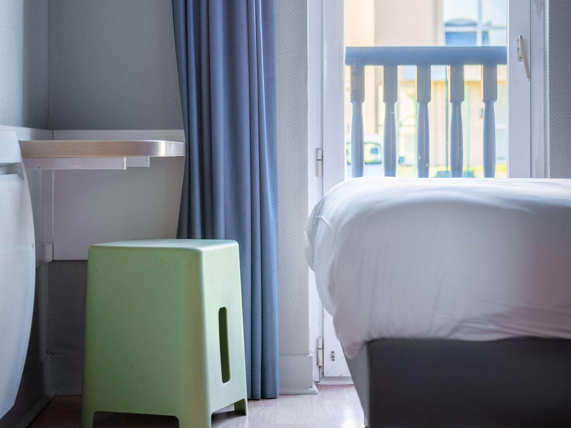 Ibis Budget Caen Herouville Экстерьер фото
