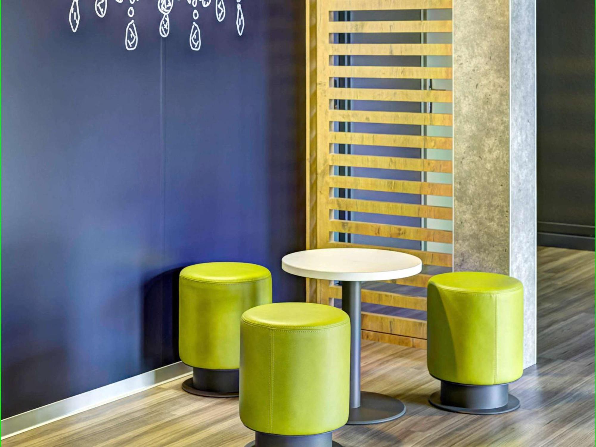 Ibis Budget Caen Herouville Экстерьер фото